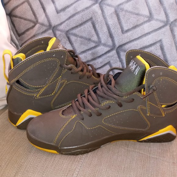 Retro Air Jordan 7 - Picture 2 of 8